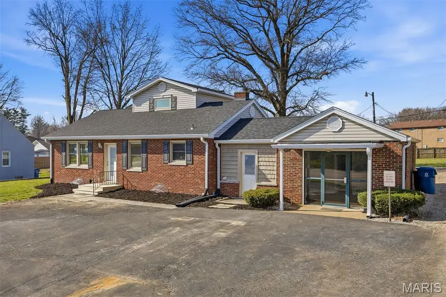 1108 N Belt W, Swansea, IL 62226 - #3