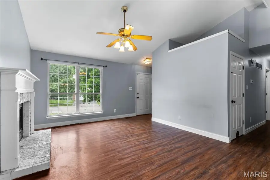 16118 Castlerea Boulevard, Ellisville, MO 63021 - #2
