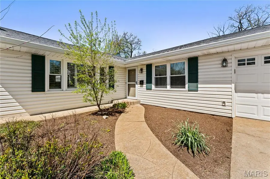 143 Timbercrest Road, Saint Louis, MO 63122 - #2