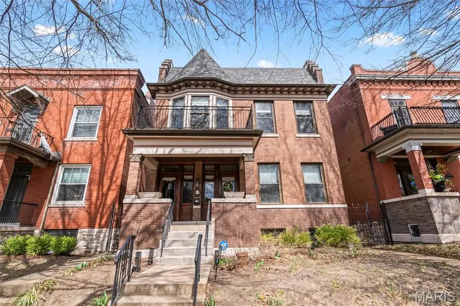 3877 Utah Place, Saint Louis, MO 63116 - #2