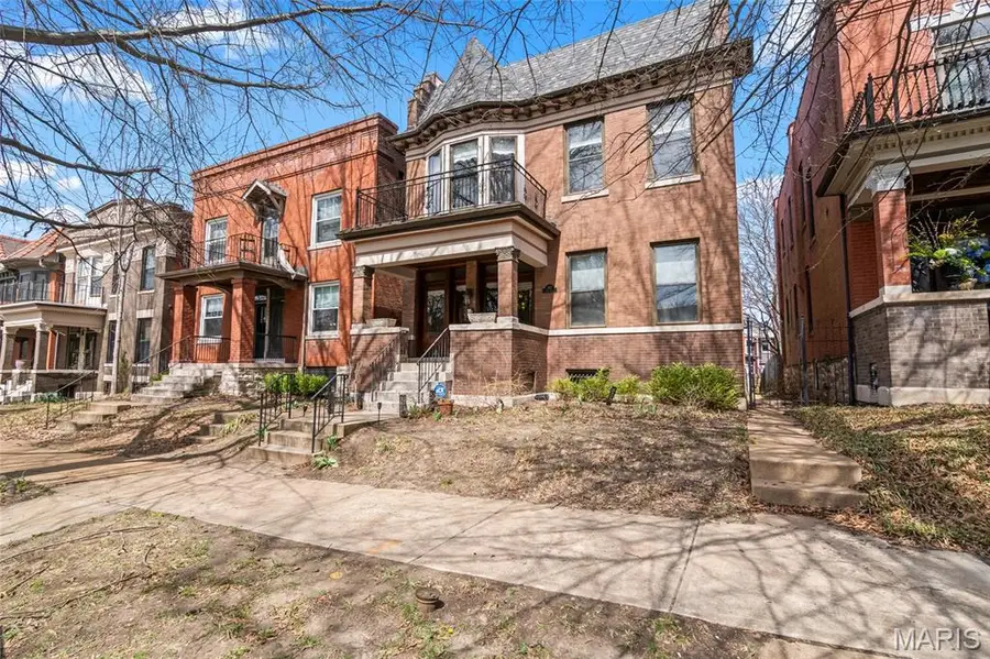 3877 Utah Place, Saint Louis, MO 63116 - #3