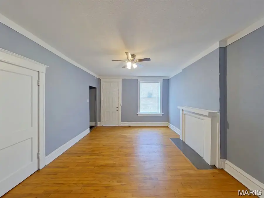 6000-6002 Etzel Avenue, Saint Louis, MO 63112 - #3