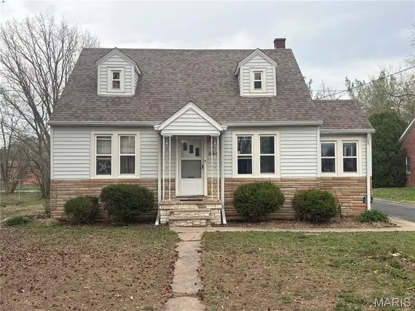 2304 Caseyville Avenue, Swansea, IL 62226