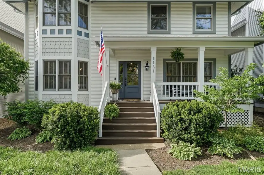 1131 Hawken Place, Webster Groves, MO 63119 - #2