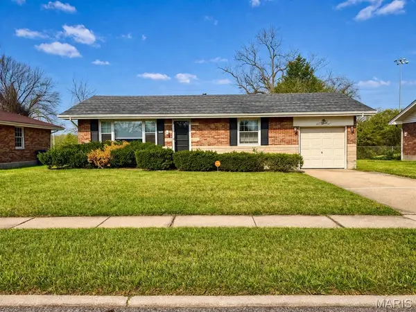 325 Royce Drive, St Louis, MO 63135