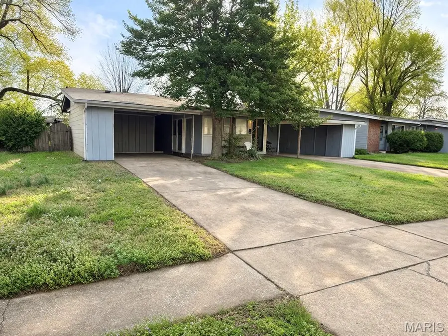 830 Loyola Drive, Florissant, MO 63031 - #2