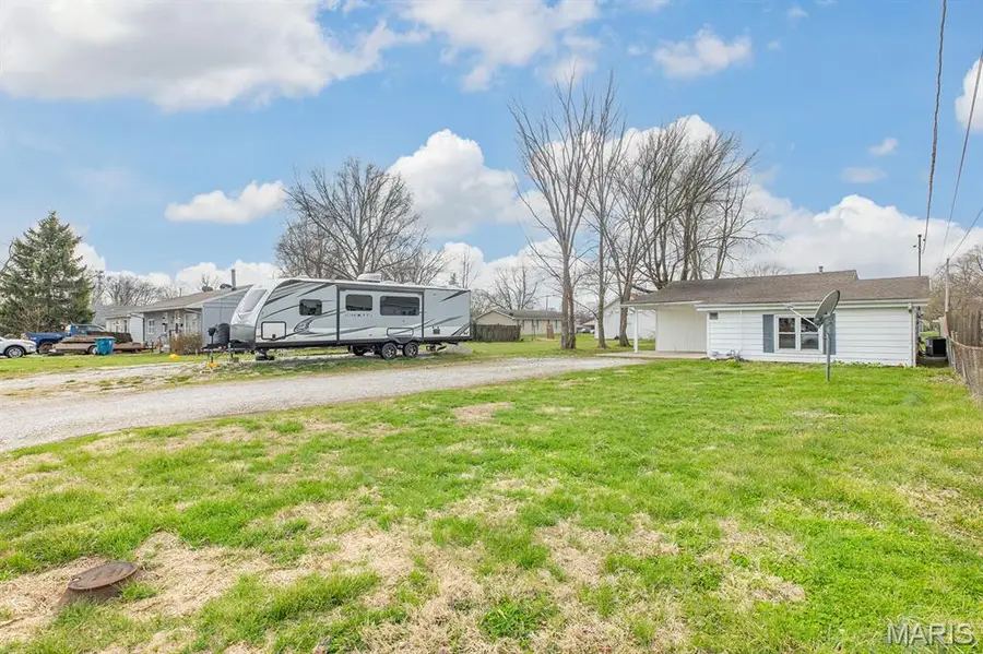 518 B Street, Bethalto, IL 62010 - #3