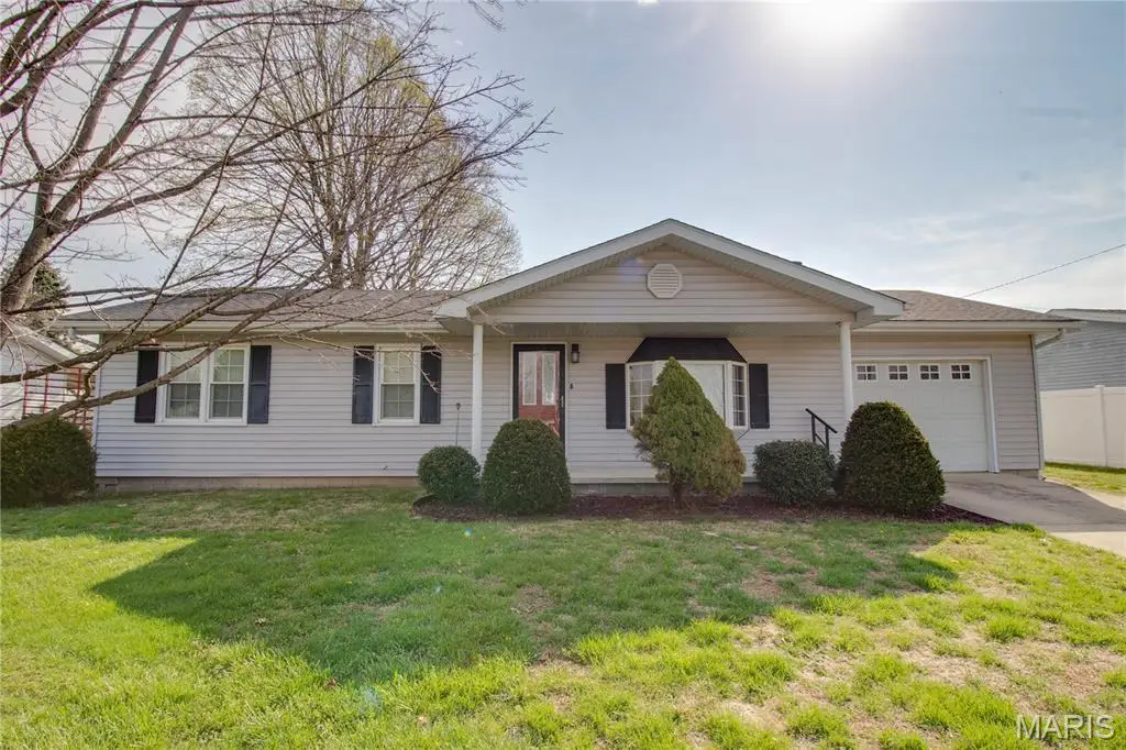 203 Avalon Street, Brighton, IL 62012 - #1