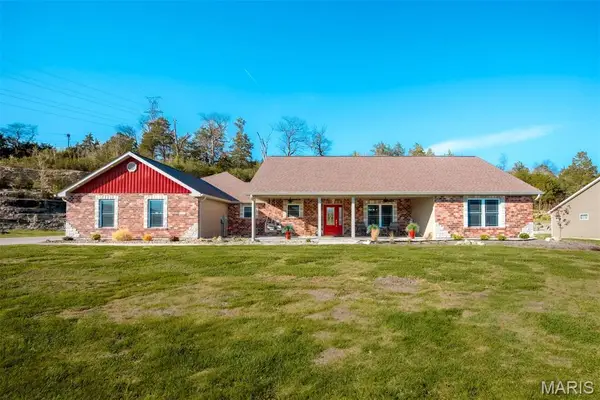 3275 Echo Lake Drive, Byrnes Mill, MO 63025