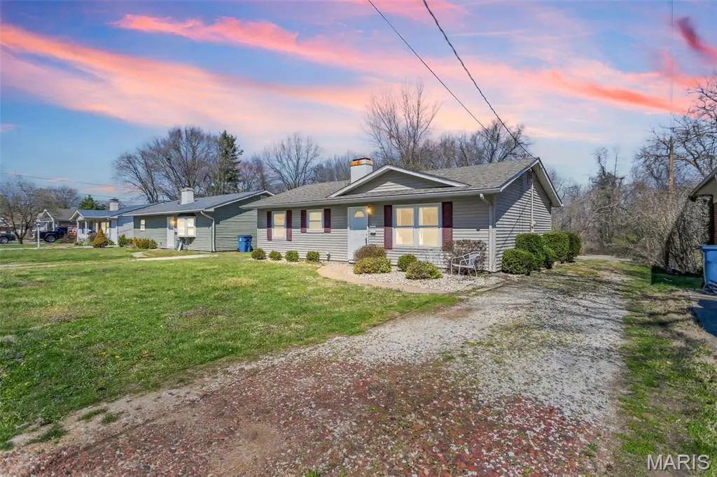 1443 Ladd Avenue, Edwardsville, IL 62025 - #1