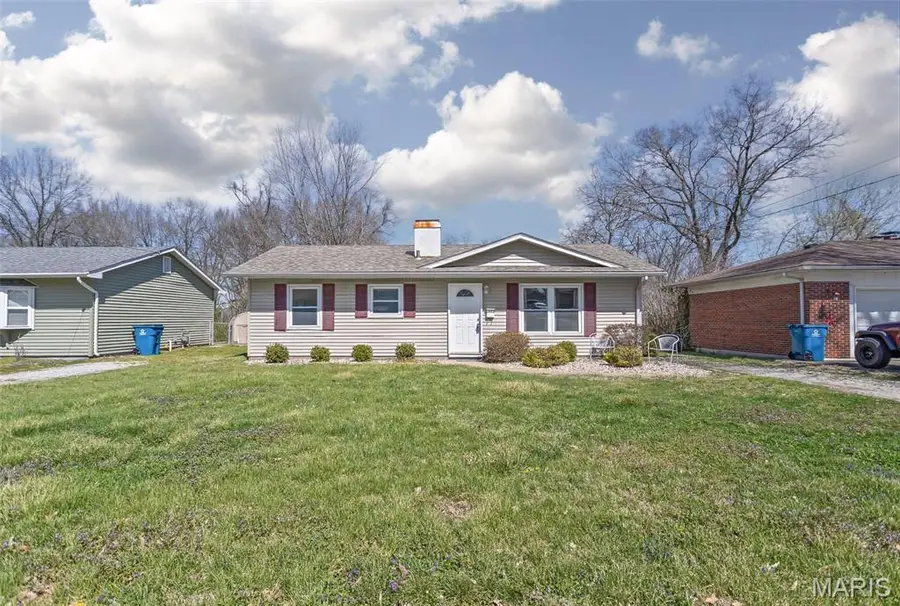 1443 Ladd Avenue, Edwardsville, IL 62025 - #2