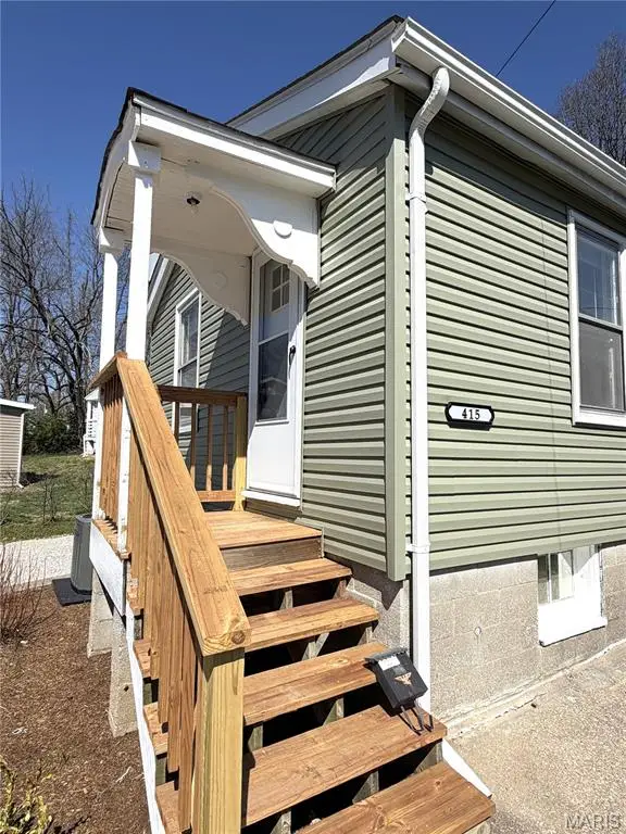 415 S 8th Street, Belleville, IL 62220 - #2