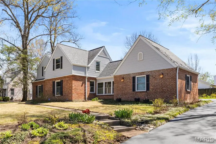 9244 Old Bonhomme Road, Olivette, MO 63132 - #2