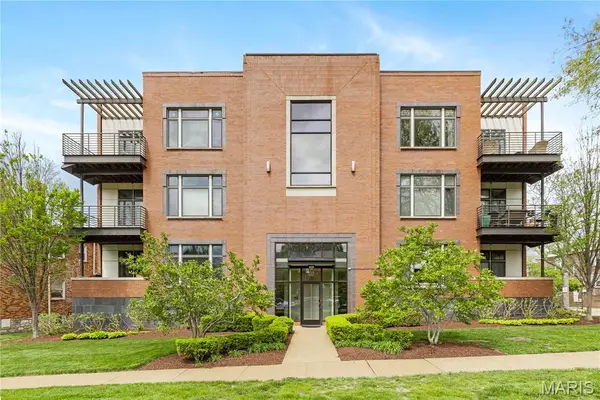 6615 Alamo Avenue #1C, Clayton, MO 63105