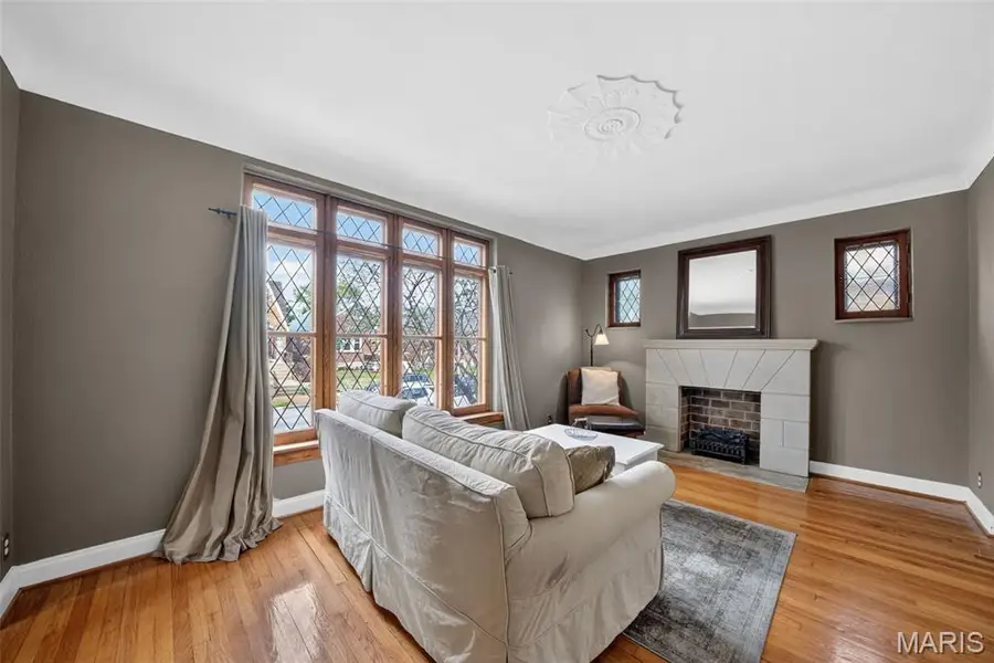 6054 Oleatha Avenue, Saint Louis, MO 63139 - #2