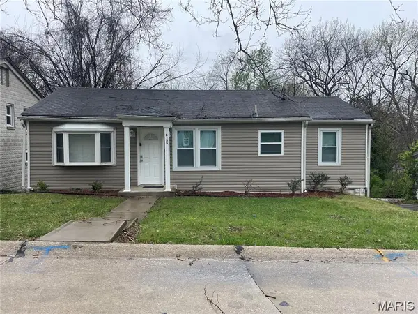 6155 Emerald Avenue, St Louis, MO 63135