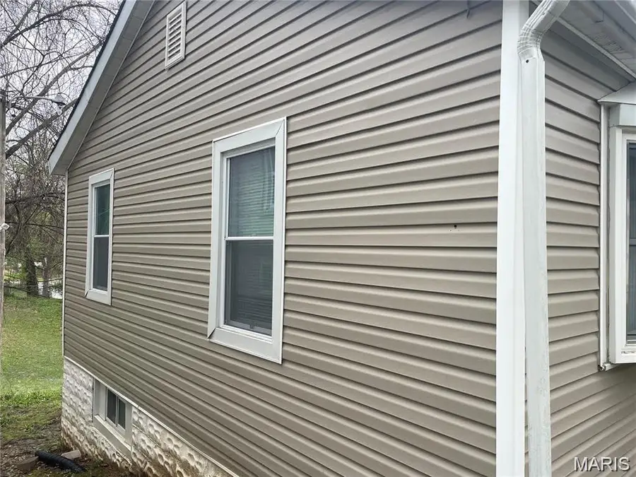 6155 Emerald Avenue, Saint Louis, MO 63135 - #2