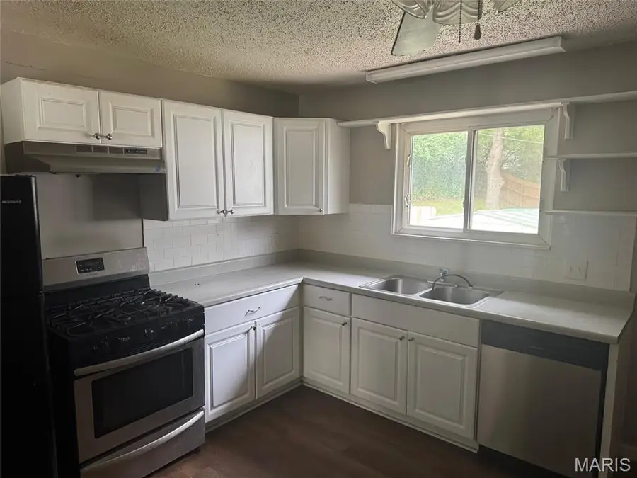 1090 Howdershell Road, Florissant, MO 63031 - #2