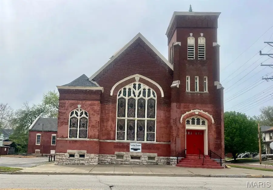 720 Henry Street, Alton, IL 62002 - #2