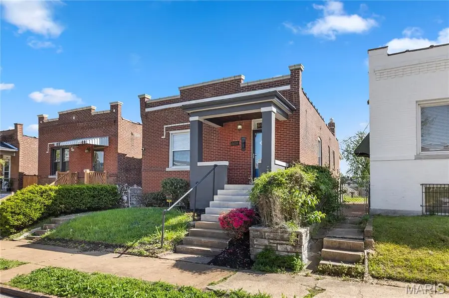 4410 Wallace Street, Saint Louis, MO 63116 - #3