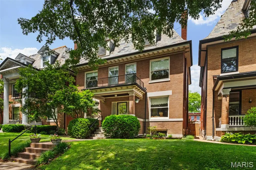 6157 Kingsbury Avenue, Saint Louis, MO 63112 - #1