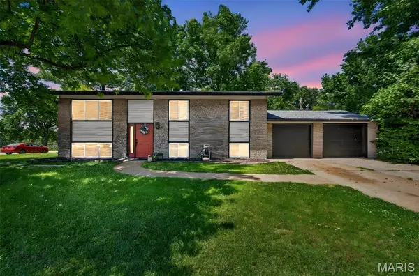 3375 Taylor Avenue, Bridgeton, MO 63044
