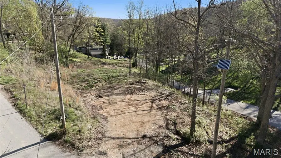 639 Castlewood Drive, Ballwin, MO 63021 - #2