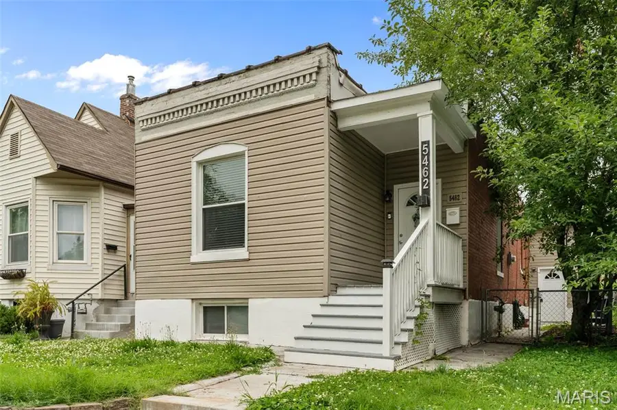 5462 Christy Avenue, Saint Louis, MO 63116 - #2