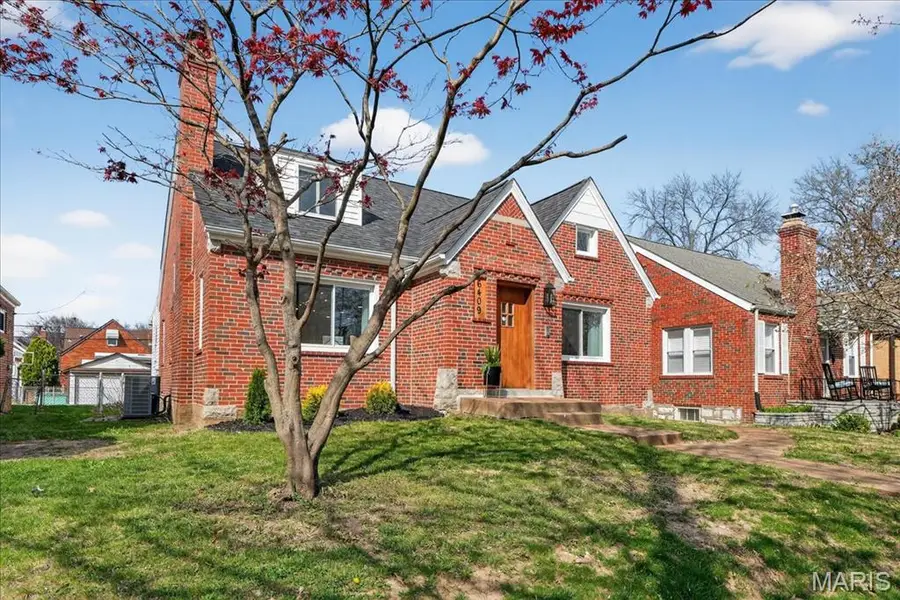 6409 Sutherland Avenue, Saint Louis, MO 63109 - #2