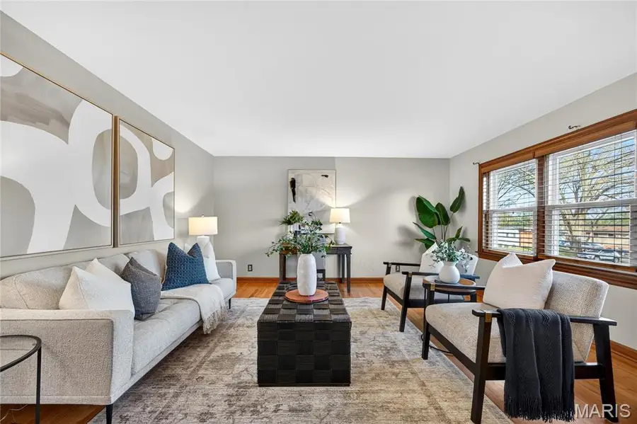 11 Elmwood Place, Saint Charles, MO 63301 - #3