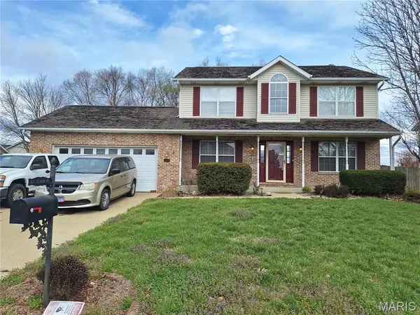 835 Clemson Avenue, Fairview Heights, IL 62208