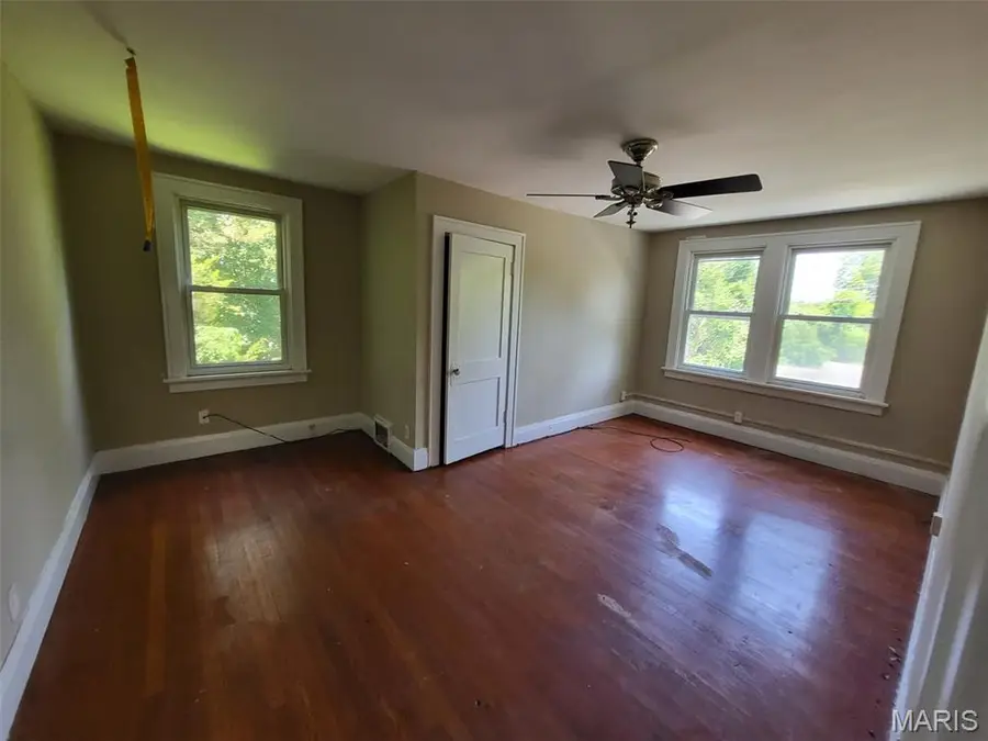 8801 Blewett Avenue, Jennings, MO 63136 - #2