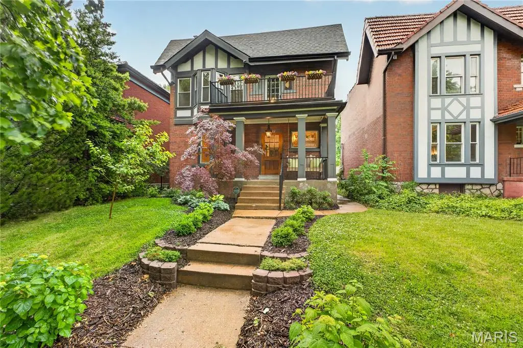 6122 Mcpherson Avenue, Saint Louis, MO 63112 - #1