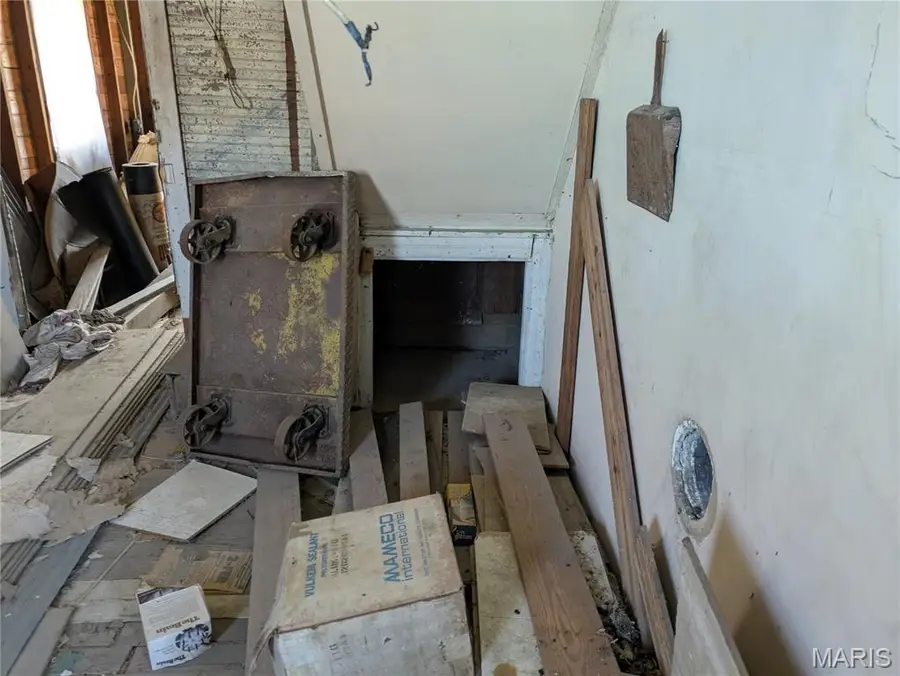 300 Railroad Avenue, Bland, MO 65014 - #3