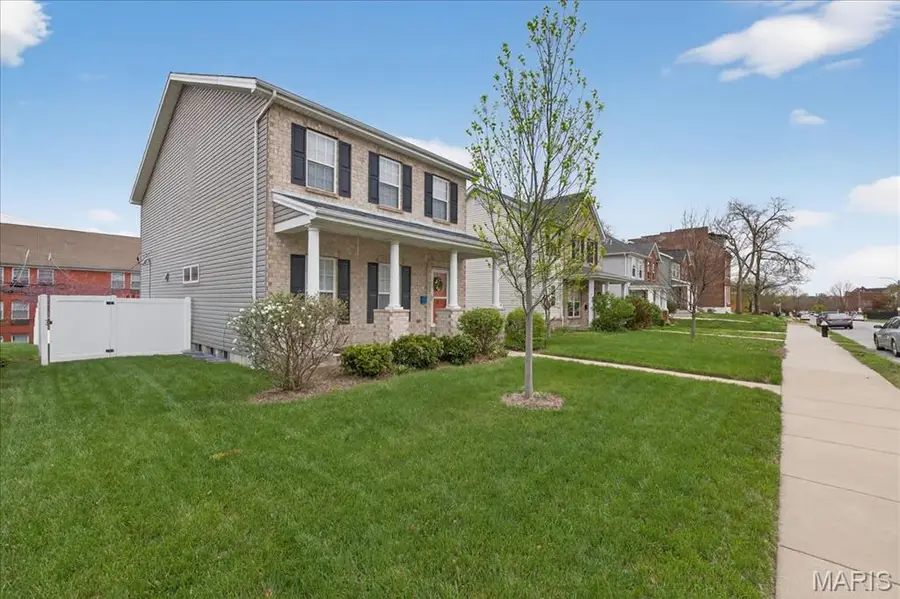 3319 Saint Vincent Avenue, Saint Louis, MO 63104 - #3