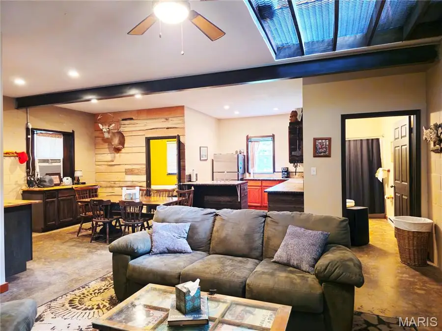 6908 Coon Club Rd, Versailles, MO 65084 - #3