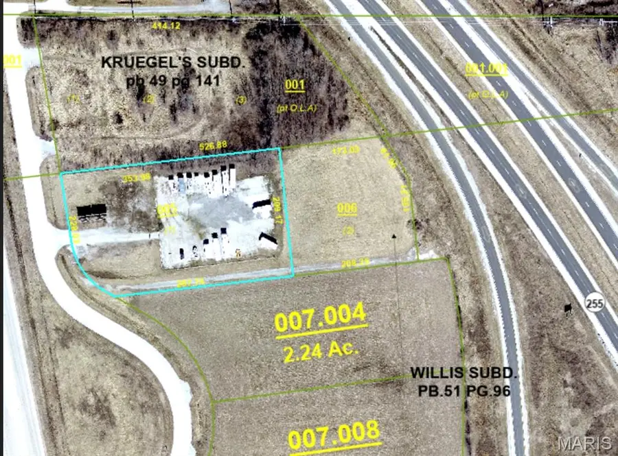 6901 Godfrey Road, Godfrey, IL 62035 - #2