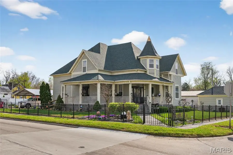 303 Dorothy Street, Sikeston, MO 63801 - #2