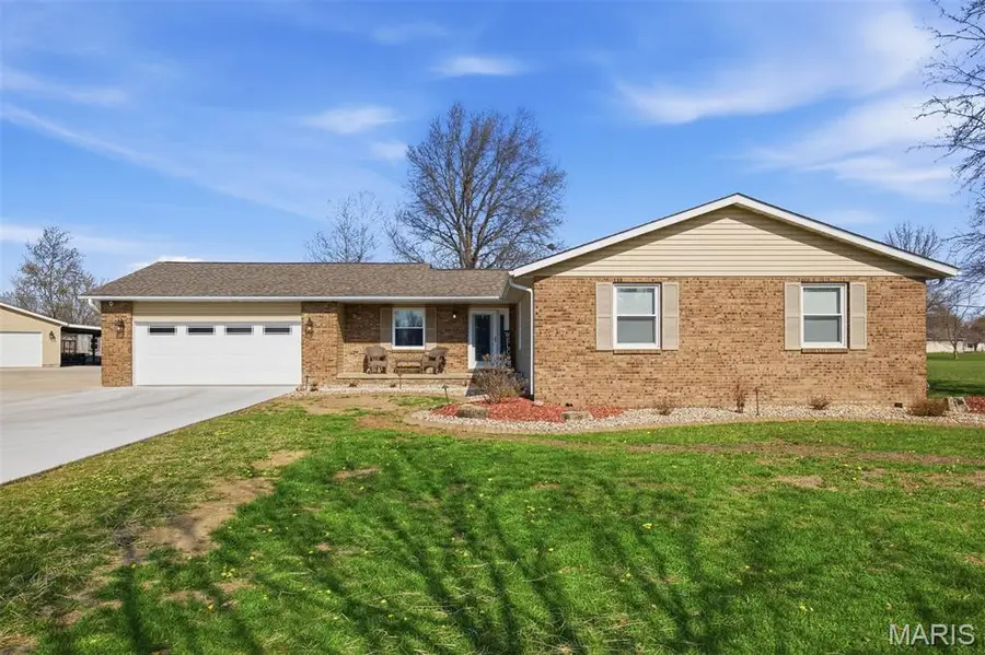 12801 Sarah Drive, Highland, IL 62249 - #2