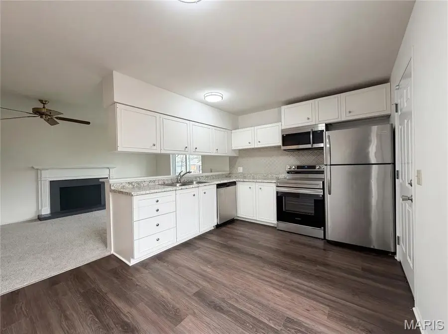 2940 Dover Drive, Florissant, MO 63033 - #2