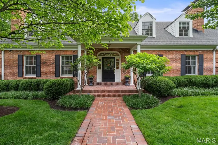 33 Gouvenor Lane, Ladue, MO 63124 - #2
