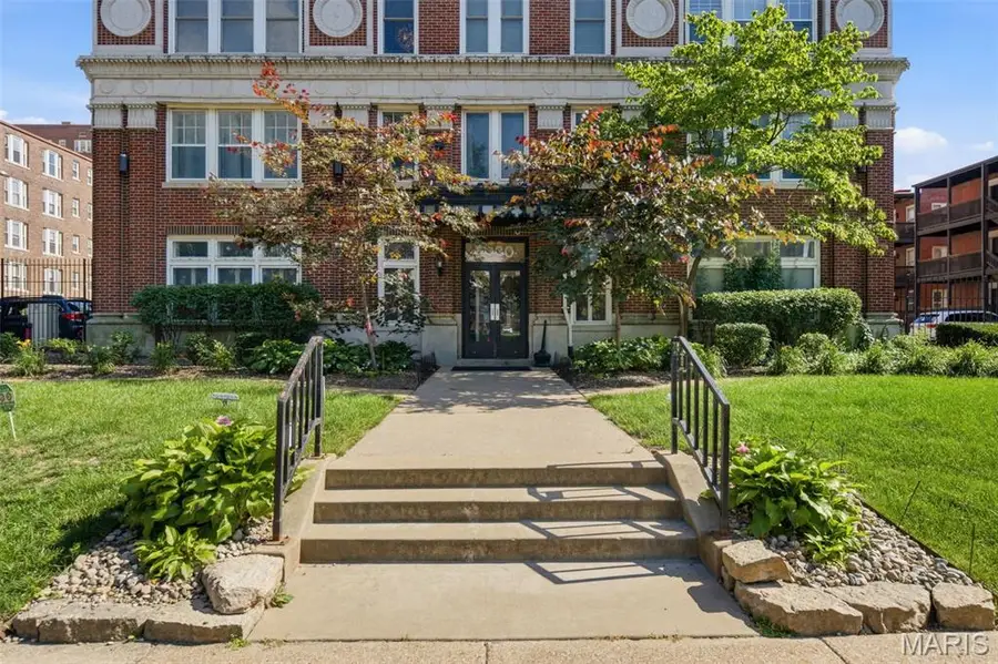 5330 Pershing Avenue #805, Saint Louis, MO 63112 - #2