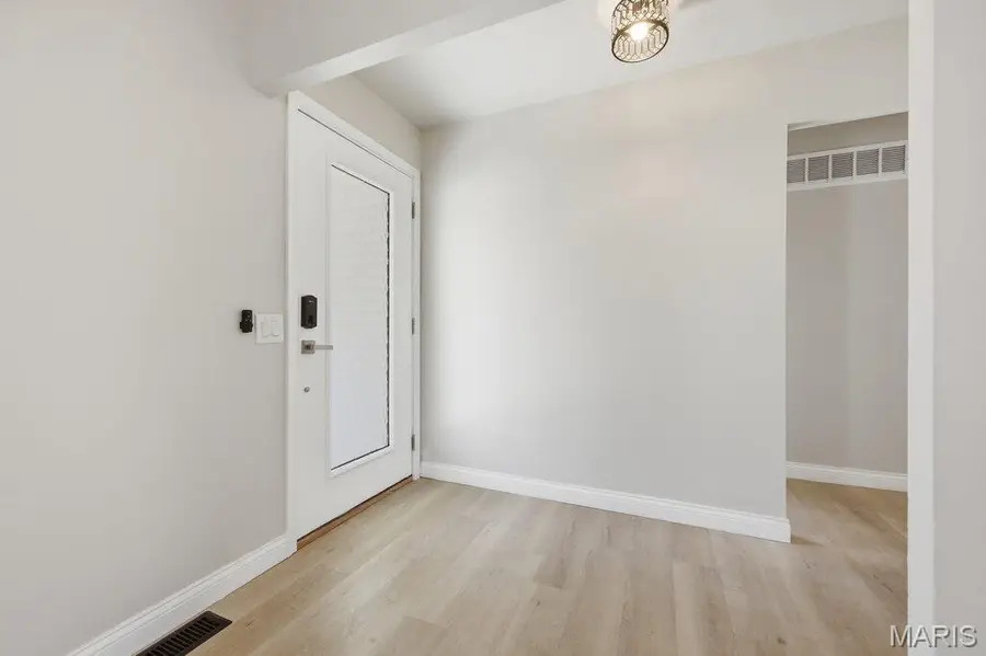 3025 Chadwick Drive, Florissant, MO 63033 - #3