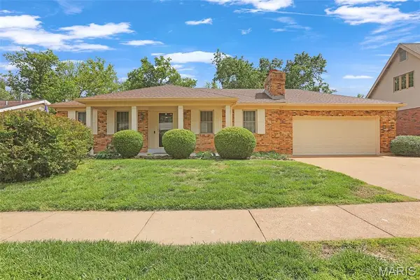10448 Gregory Court, St Louis, MO 63128