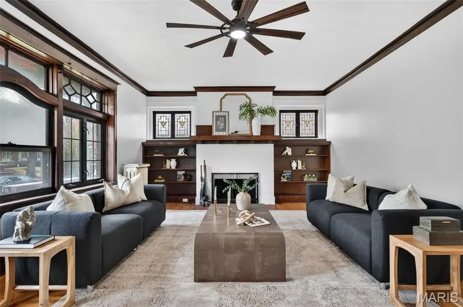 6203 Washington Avenue, Saint Louis, MO 63130 - #2