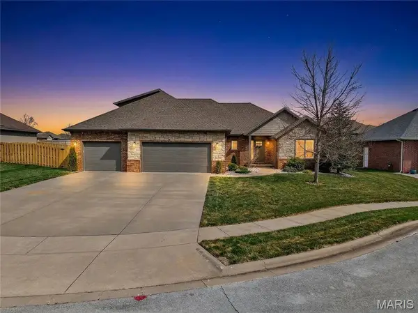 853 E Apollo Ct, Nixa, MO 65714