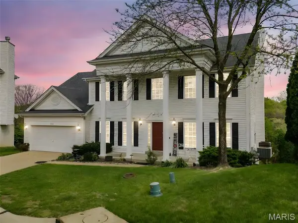 2716 Westridge Manor Court, Wildwood, MO 63040