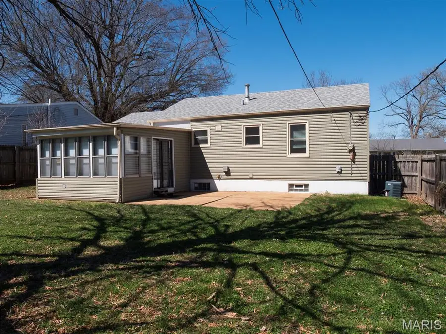 11236 Marley Drive, Saint Louis, MO 63123 - #3