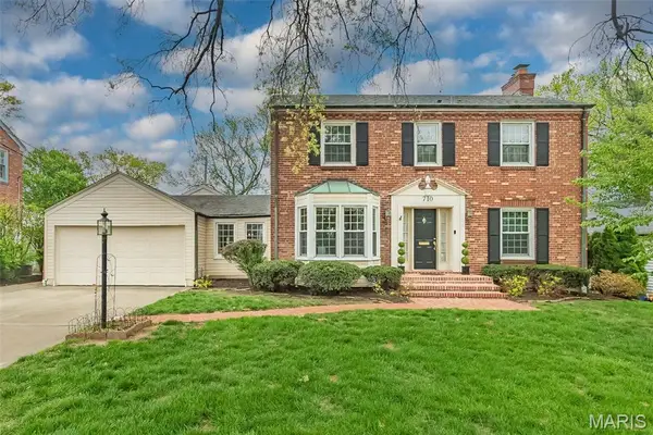 710 Elmtree Lane, St Louis, MO 63122