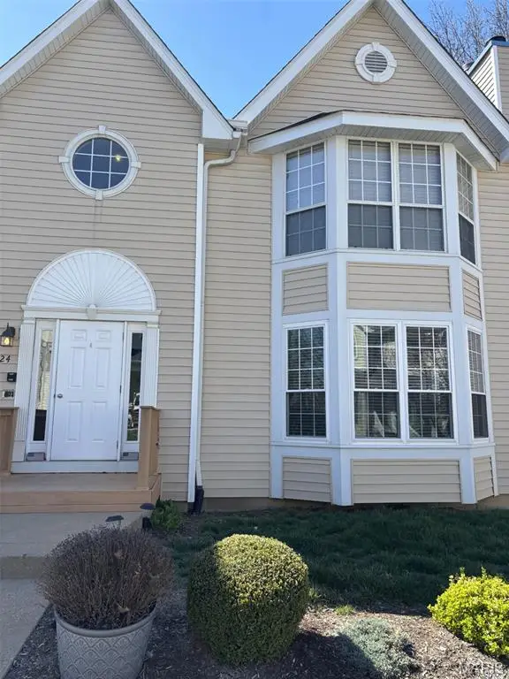 1524 Whispering Creek Drive #A, Ballwin, MO 63021